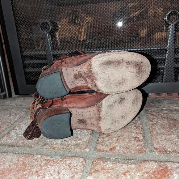 FreeBird CHERI Rust Multi Booties size 7 - Picture 10 of 13